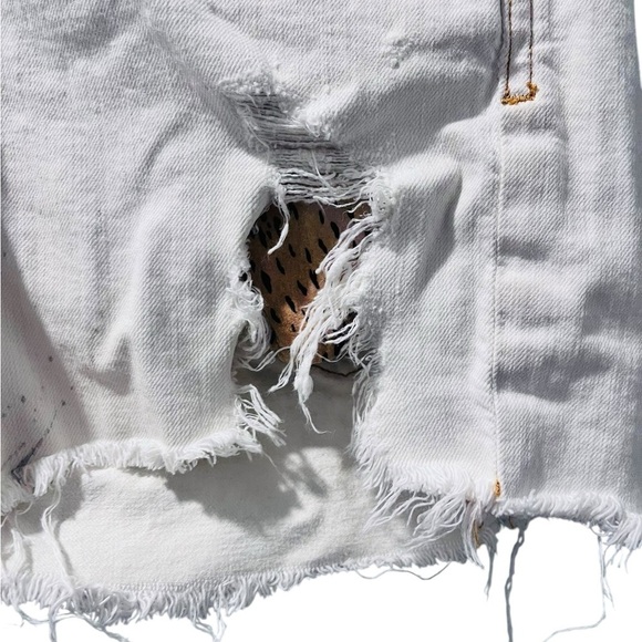 Rich & Skinny Off White Distressed Paint Splattered Shorts Size 27 Cheetah USA - Picture 4 of 8